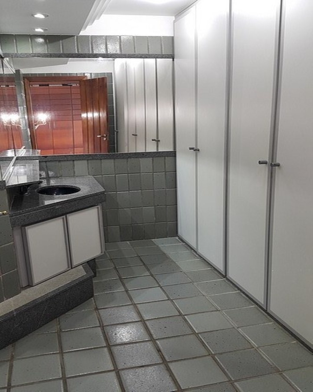 Apartamento à venda com 4 quartos, 300m² - Foto 20