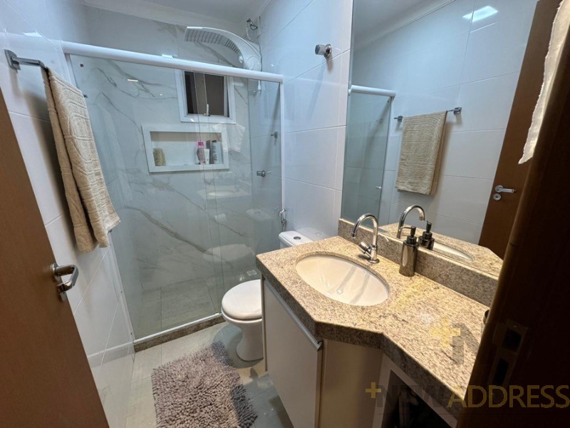 PORTEIRA FECHADA em Itapuã: 2 quartos, 2 vagas. Pronto para morar! Não perca!