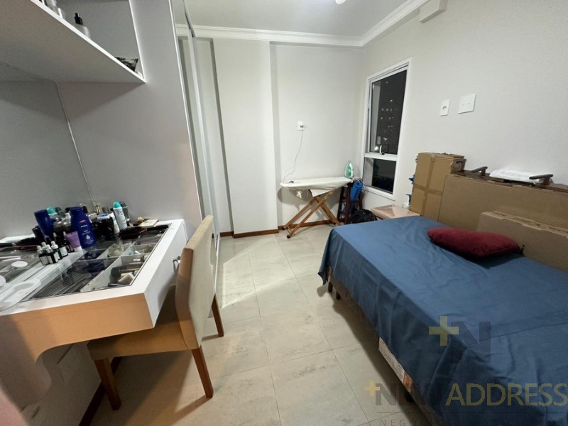 PORTEIRA FECHADA em Itapuã: 2 quartos, 2 vagas. Pronto para morar! Não perca!