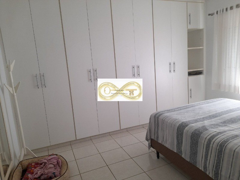 Casa à venda com 2 quartos, 180m² - Foto 18