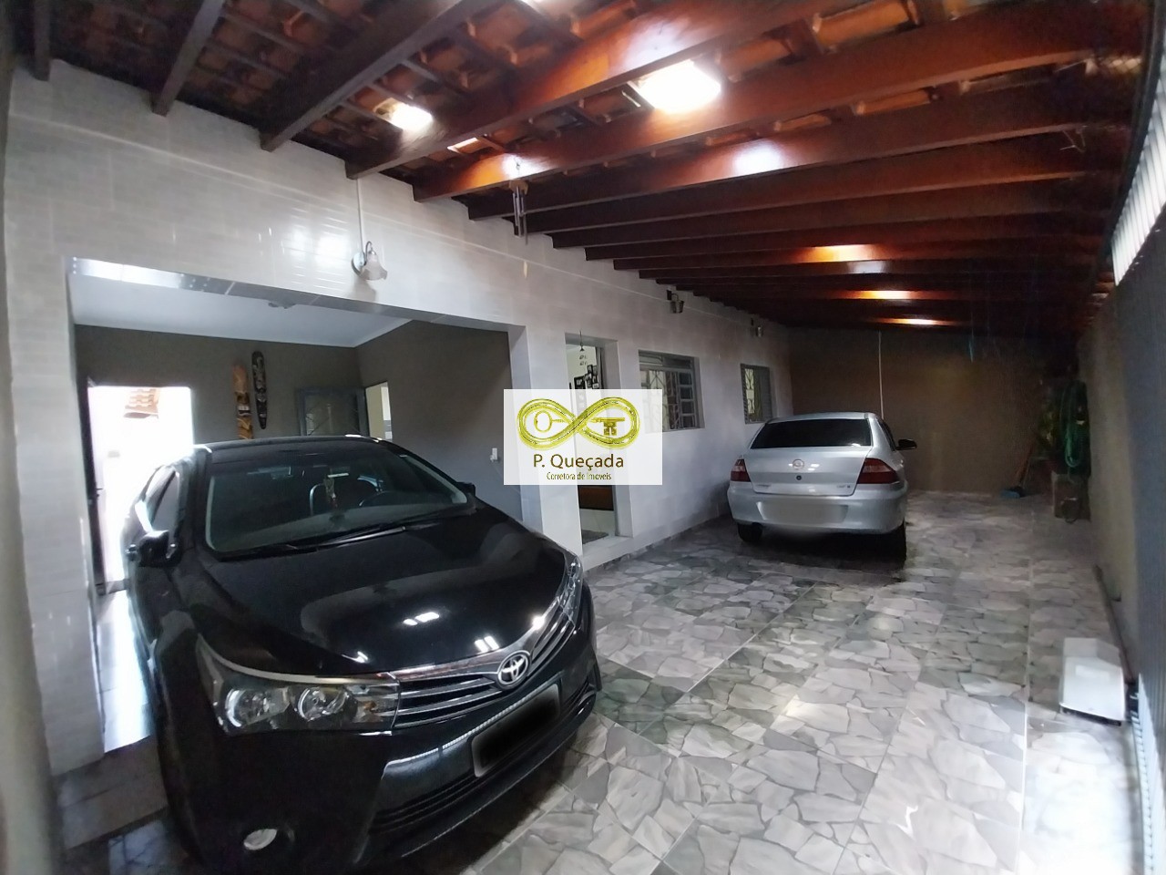 Casa à venda com 3 quartos, 120m² - Foto 2