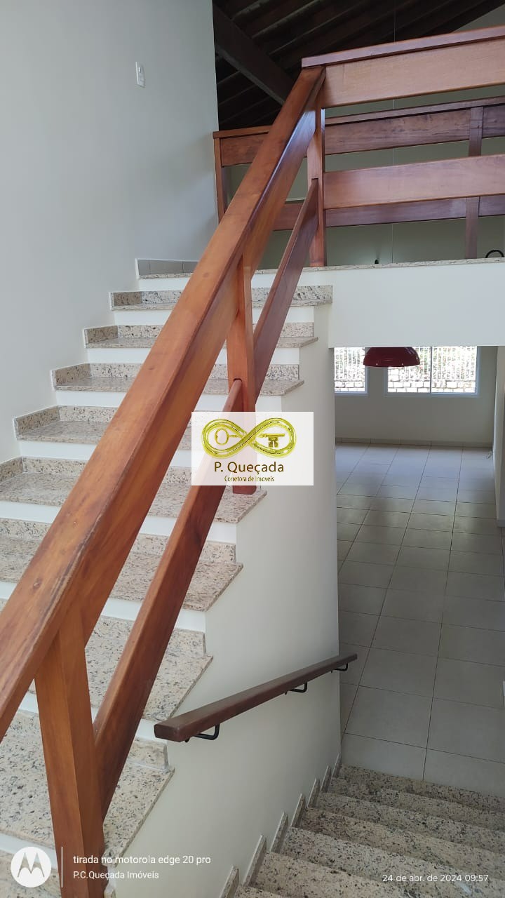 Casa à venda com 4 quartos, 304m² - Foto 5