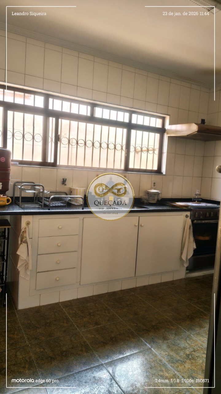 Casa, 3 quartos, 196 m² - Foto 23