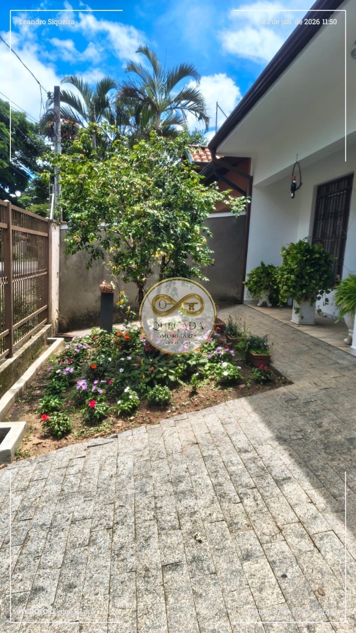 Casa, 3 quartos, 196 m² - Foto 1