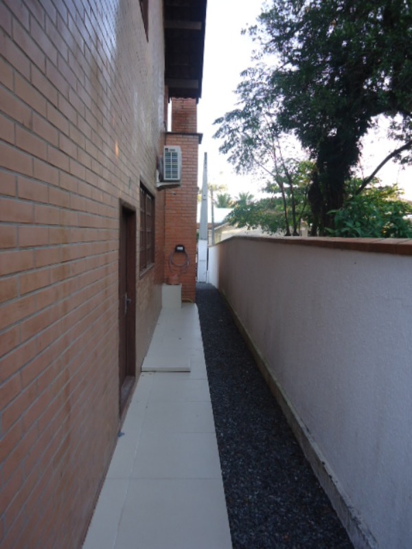 Casa à venda e aluguel com 4 quartos, 190m² - Foto 11