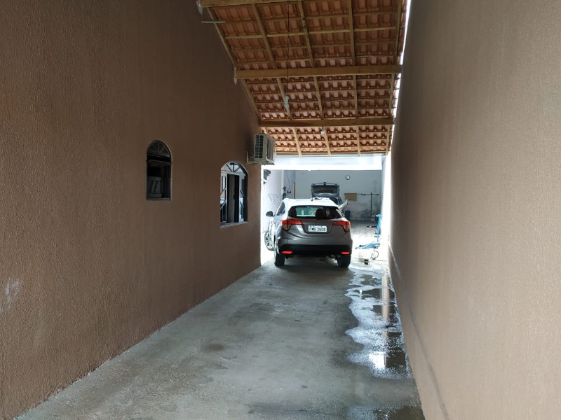 Casa à venda com 2 quartos, 60m² - Foto 2