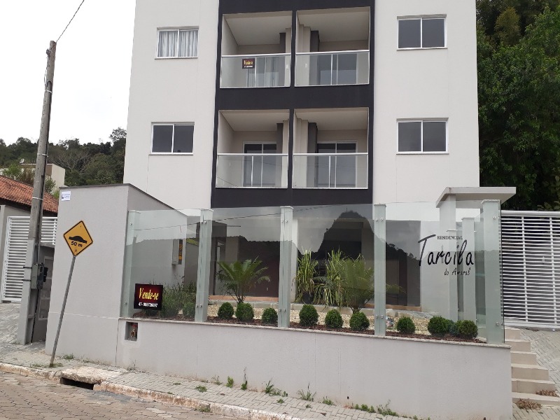 Apartamento à venda com 2 quartos, 84m² - Foto 1