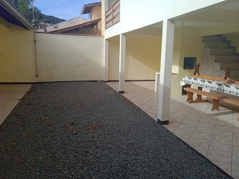 Casa à venda com 4 quartos, 100m² - Foto 6