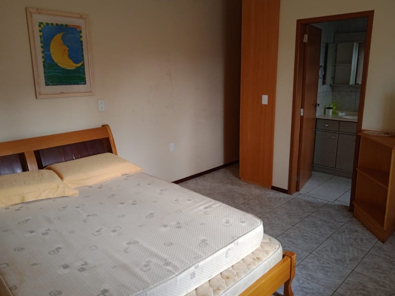 Casa à venda com 4 quartos, 100m² - Foto 18