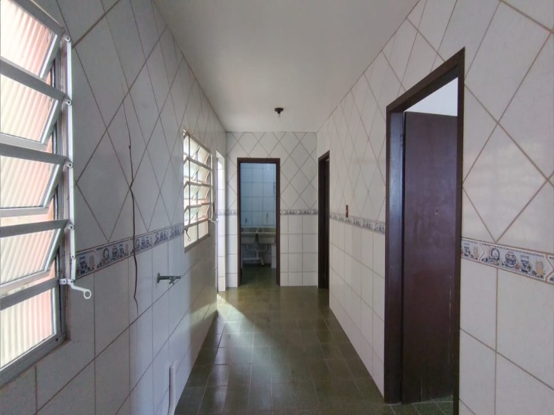 Sobrado à venda e aluguel com 5 quartos, 150m² - Foto 32