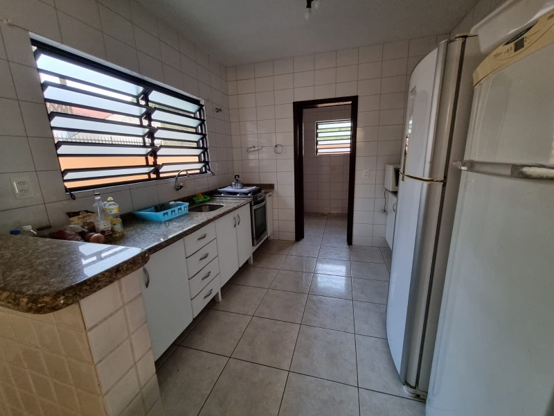 Casa à venda com 4 quartos, 227m² - Foto 11