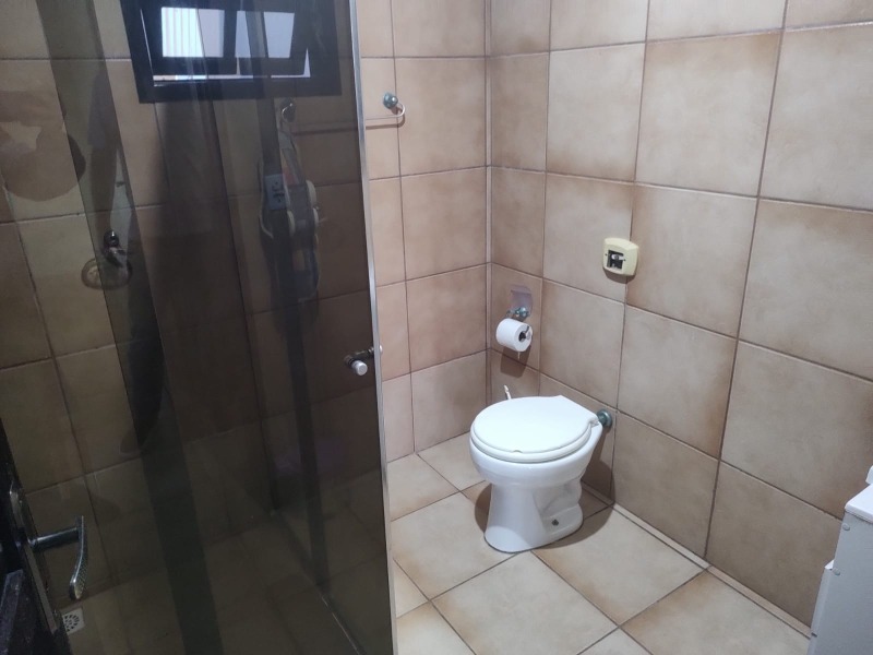 Casa para alugar com 2 quartos, 100m² - Foto 33