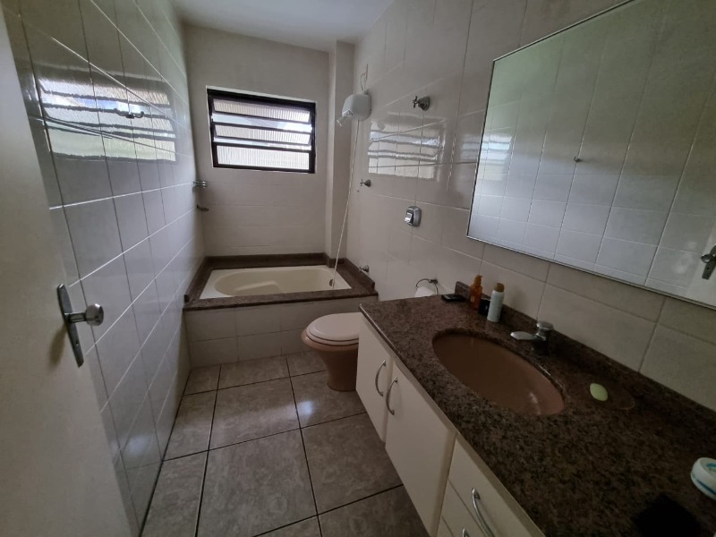 Casa à venda com 4 quartos, 240m² - Foto 16