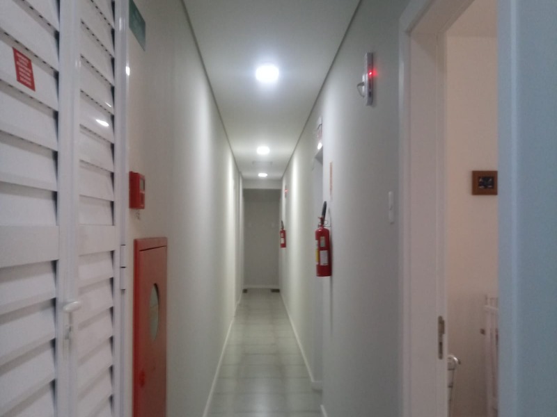 Apartamento à venda com 3 quartos, 75m² - Foto 18