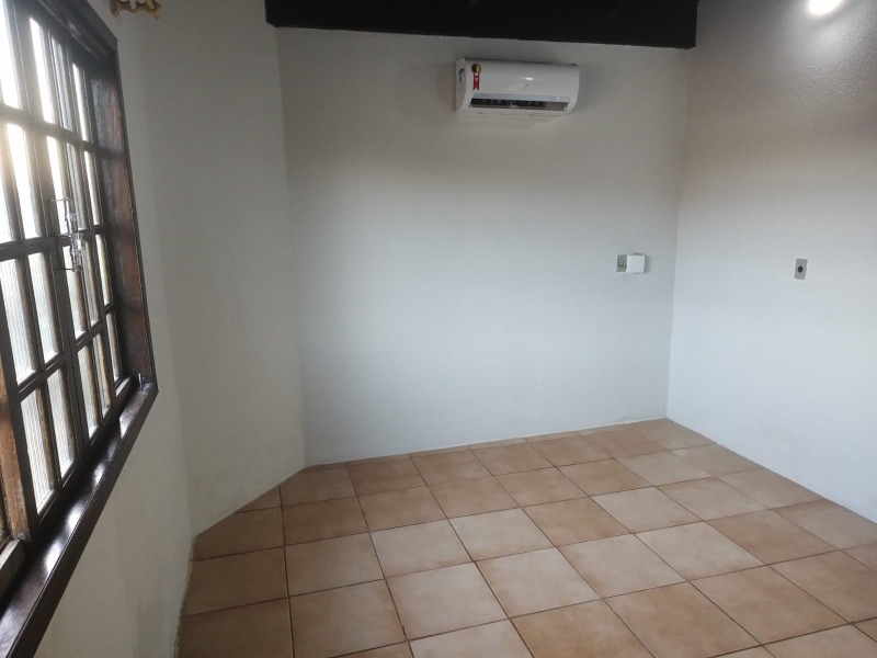 Casa para alugar com 2 quartos, 100m² - Foto 30