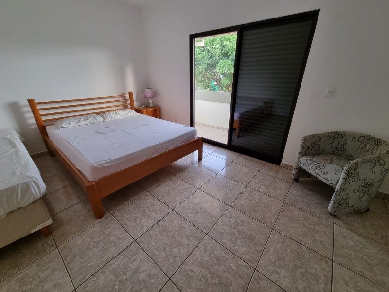 Casa à venda com 4 quartos, 240m² - Foto 12