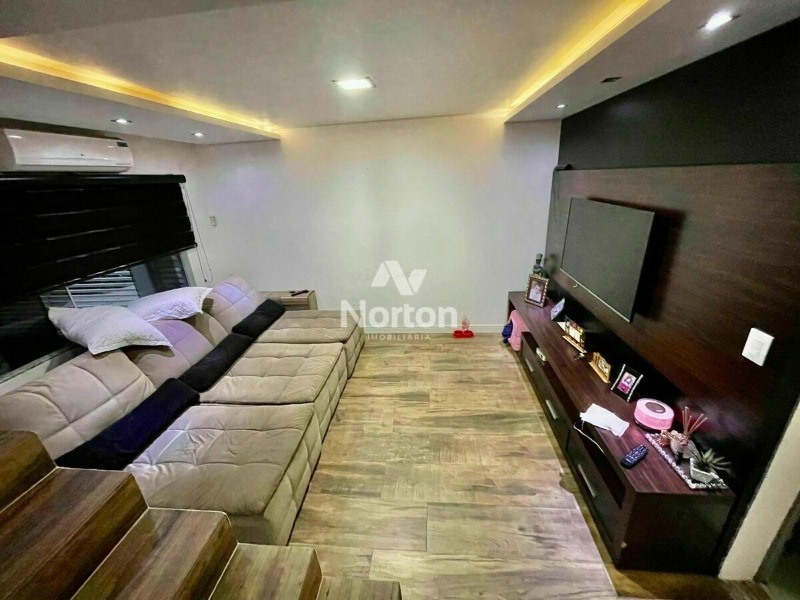 Casa à venda com 4 quartos, 375m² - Foto 14