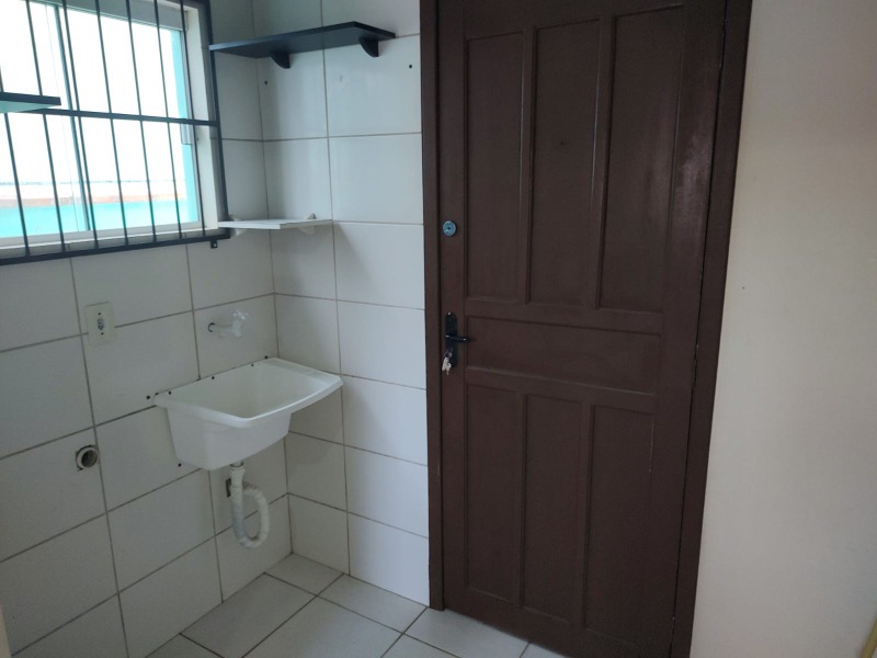 Casa para alugar com 3 quartos, 80m² - Foto 21