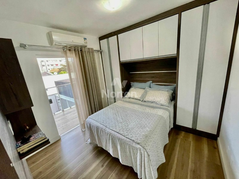 Casa à venda com 4 quartos, 375m² - Foto 22