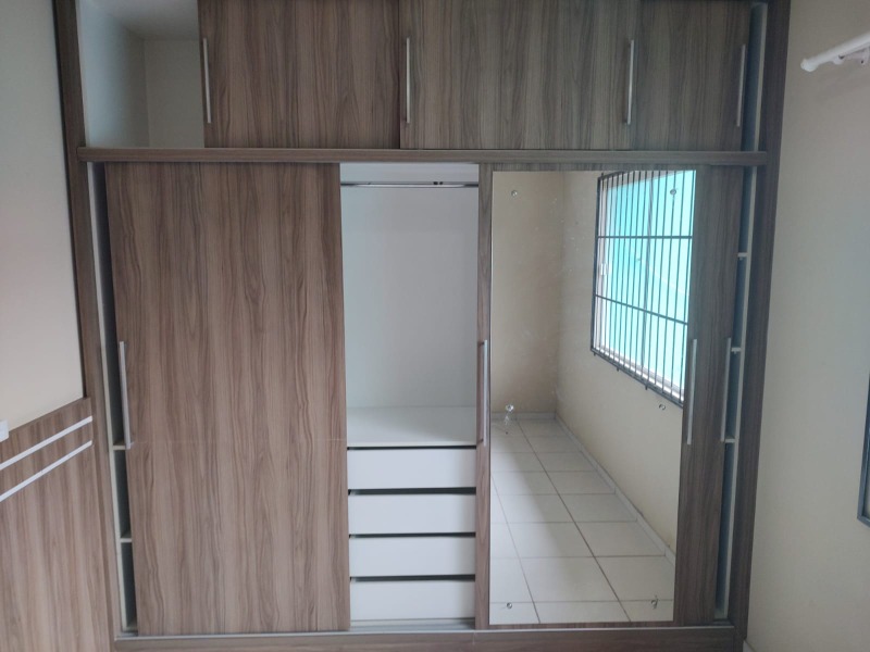 Casa para alugar com 3 quartos, 80m² - Foto 12