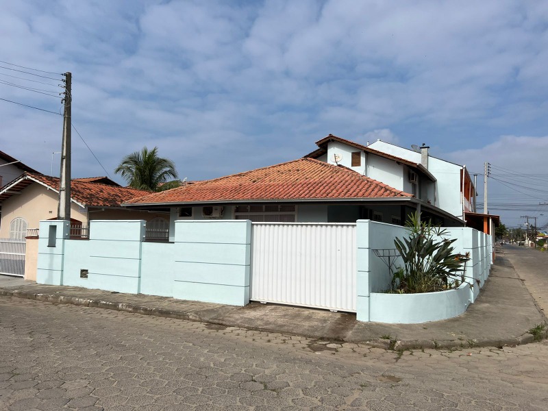 Casa à venda e aluguel com 4 quartos, 180m² - Foto 21