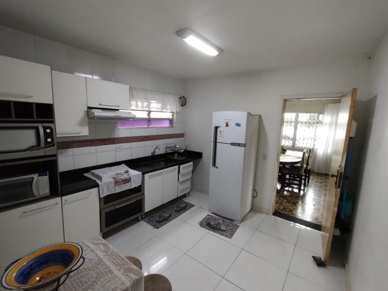 Apartamento para alugar com 2 quartos, 114m² - Foto 32