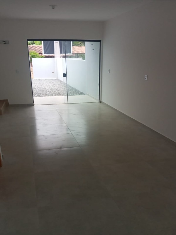 Casa à venda com 2 quartos, 74m² - Foto 30