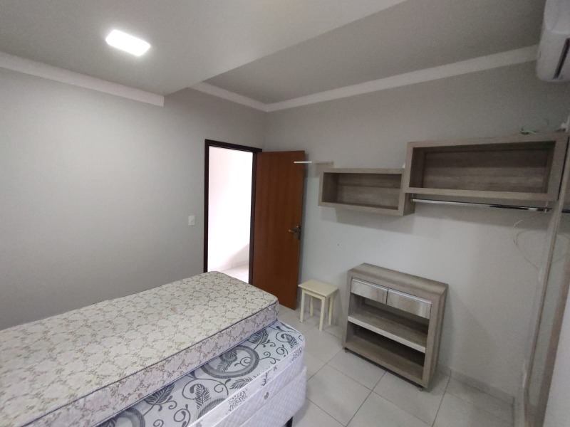 Apartamento para alugar com 1 quarto, 80m² - Foto 8