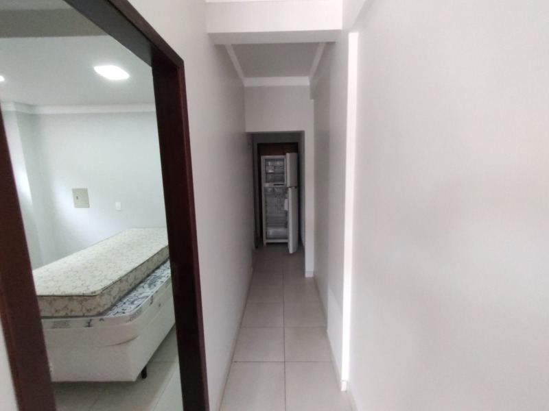 Apartamento para alugar com 1 quarto, 80m² - Foto 10