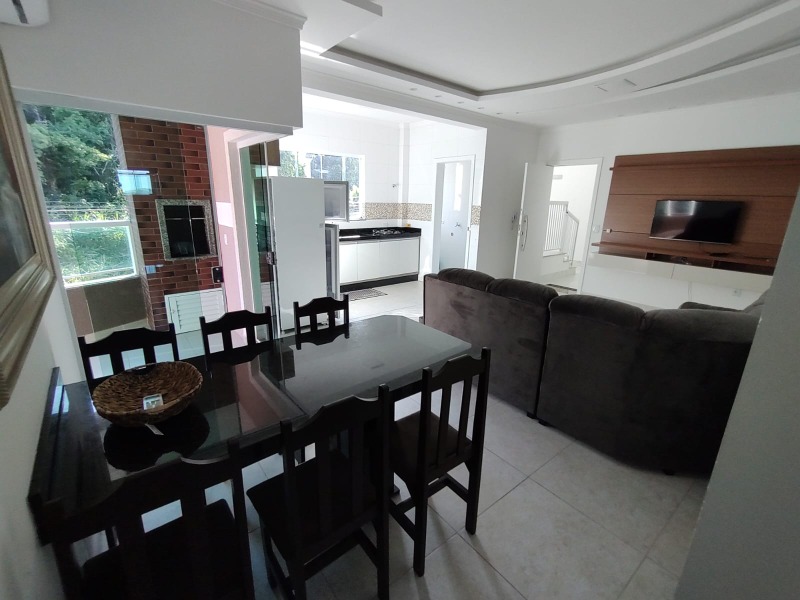 Apartamento para alugar com 2 quartos, 110m² - Foto 22