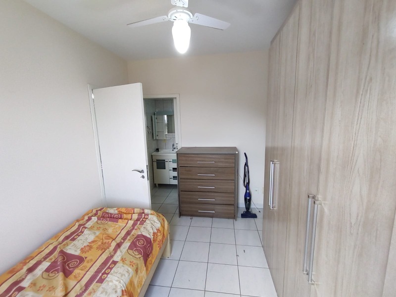 Apartamento para alugar com 1 quarto, 70m² - Foto 15