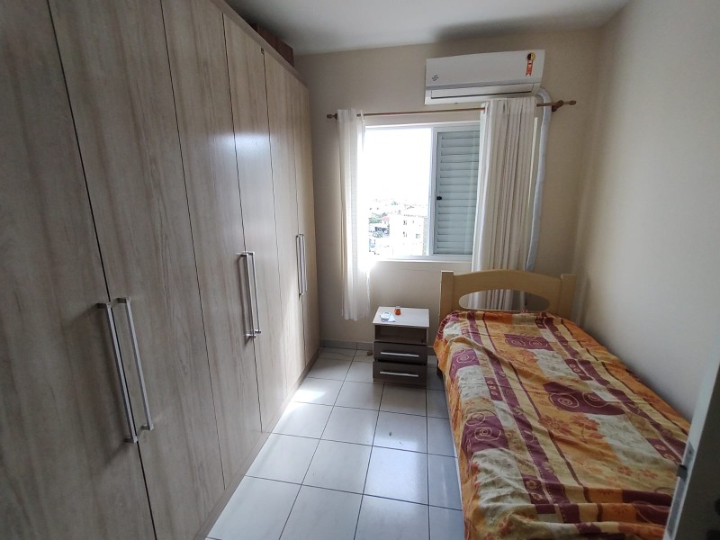 Apartamento para alugar com 1 quarto, 70m² - Foto 12