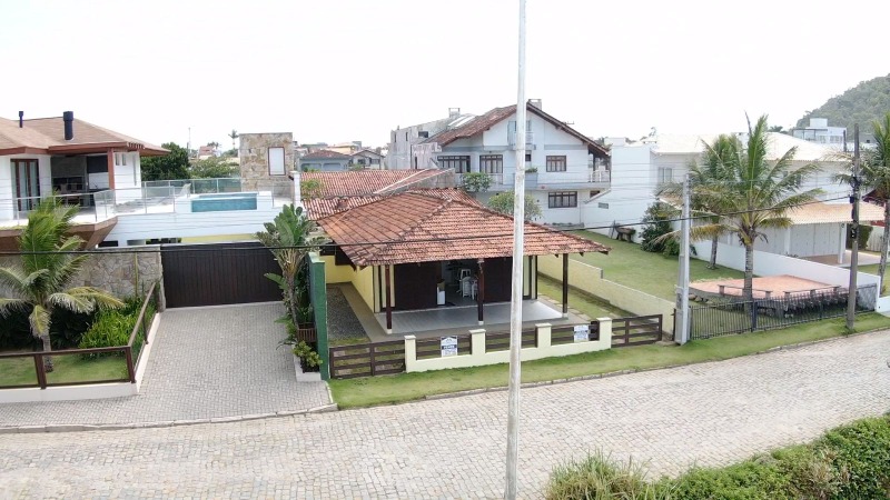 Casa à venda com 4 quartos, 99m² - Foto 27