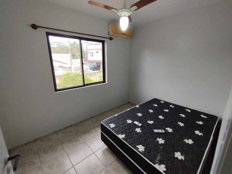 Casa para alugar com 4 quartos, 120m² - Foto 13