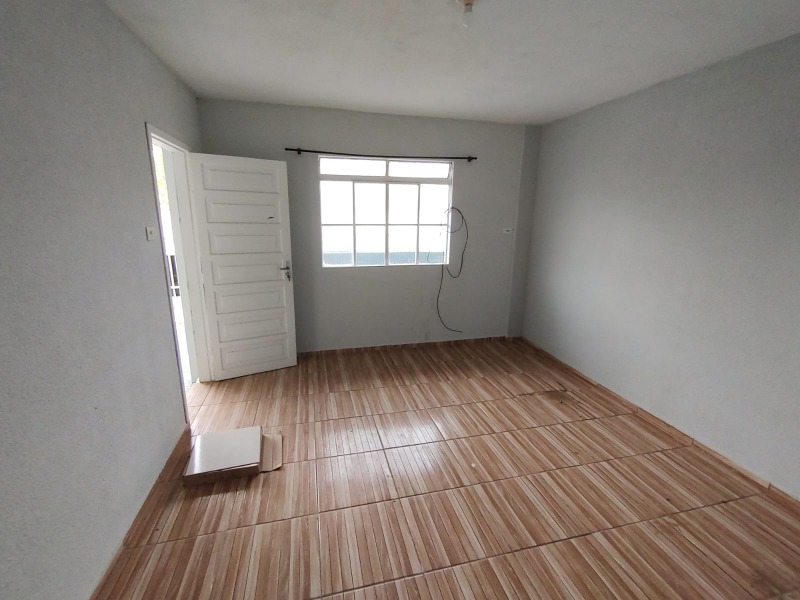 Casa para alugar com 4 quartos, 140m² - Foto 17