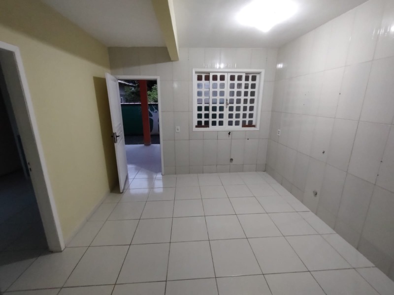 Casa para alugar com 3 quartos, 100m² - Foto 18