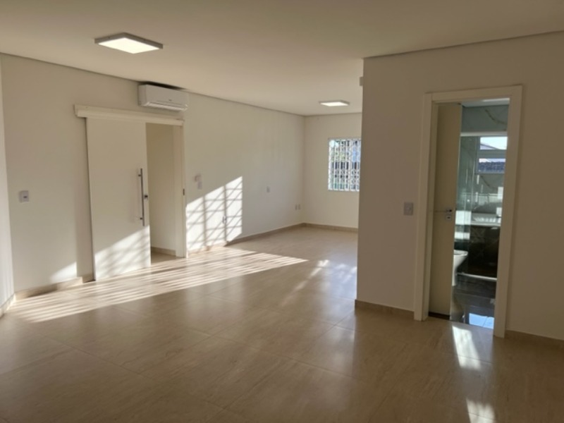 Casa à venda com 4 quartos, 380m² - Foto 31