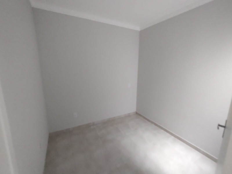 Casa para alugar com 2 quartos, 70m² - Foto 12