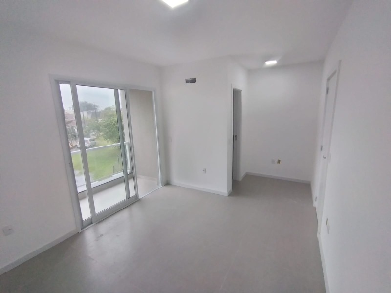 Casa à venda com 2 quartos, 11m² - Foto 15