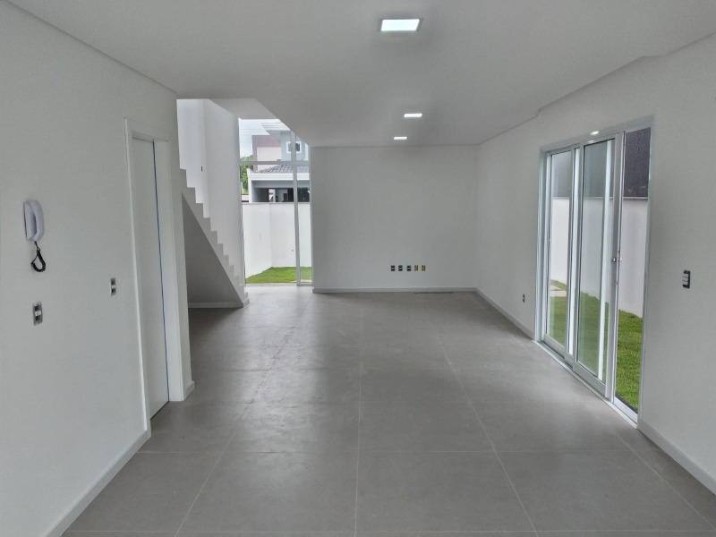 Casa à venda com 2 quartos, 11m² - Foto 7