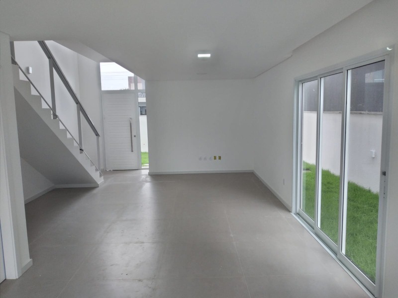 Casa à venda com 2 quartos, 11m² - Foto 9