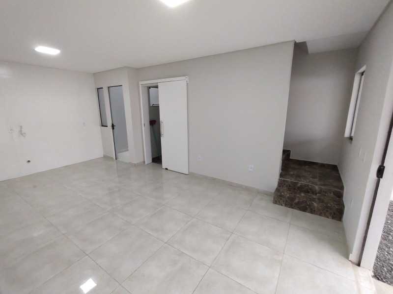 Casa para alugar com 2 quartos, 70m² - Foto 8