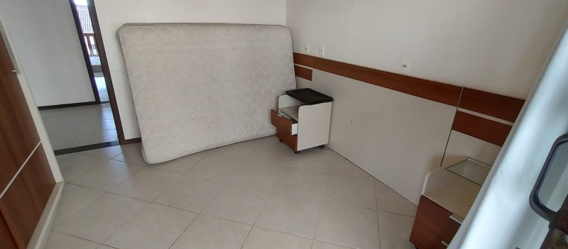 Casa para alugar com 5 quartos, 140m² - Foto 17