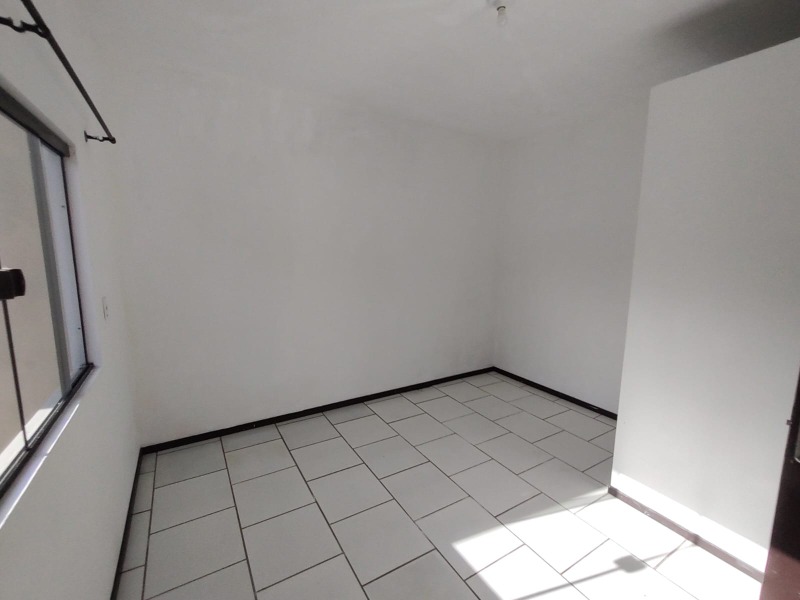 Casa para alugar com 5 quartos, 95m² - Foto 20