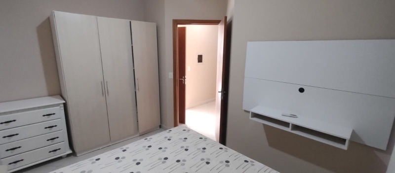 Apartamento para alugar com 3 quartos, 95m² - Foto 8