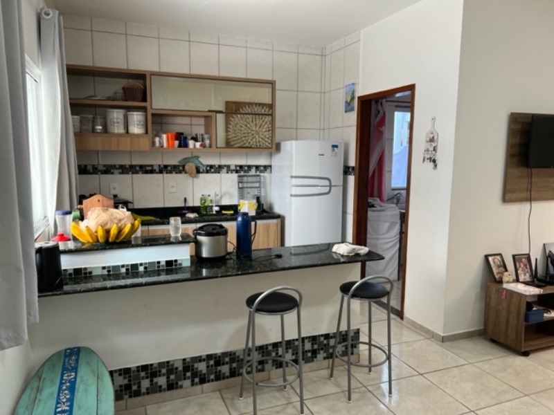 Casa à venda com 5 quartos, 200m² - Foto 13