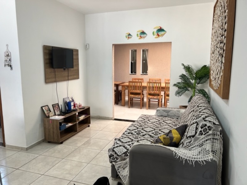 Casa à venda com 5 quartos, 200m² - Foto 12