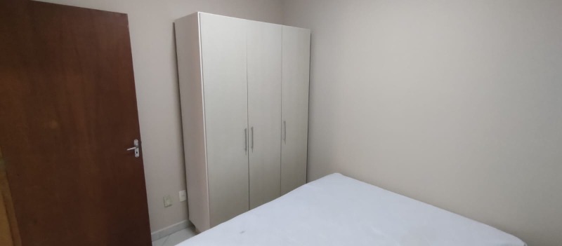 Apartamento para alugar com 3 quartos, 95m² - Foto 12