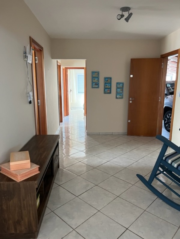 Casa à venda e aluguel com 4 quartos, 180m² - Foto 11