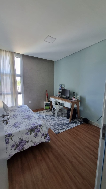 Casa à venda com 3 quartos, 220m² - Foto 10